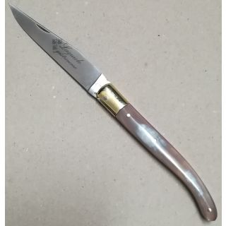 Pocket knife from France Midi-Pyrénées - Aveyronnais Horn Red Carbon steel